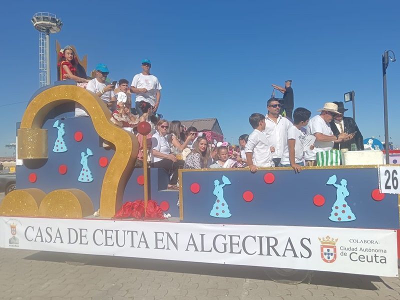 La Casa de Ceuta en Algeciras en la cabalgata de la Feria Real 